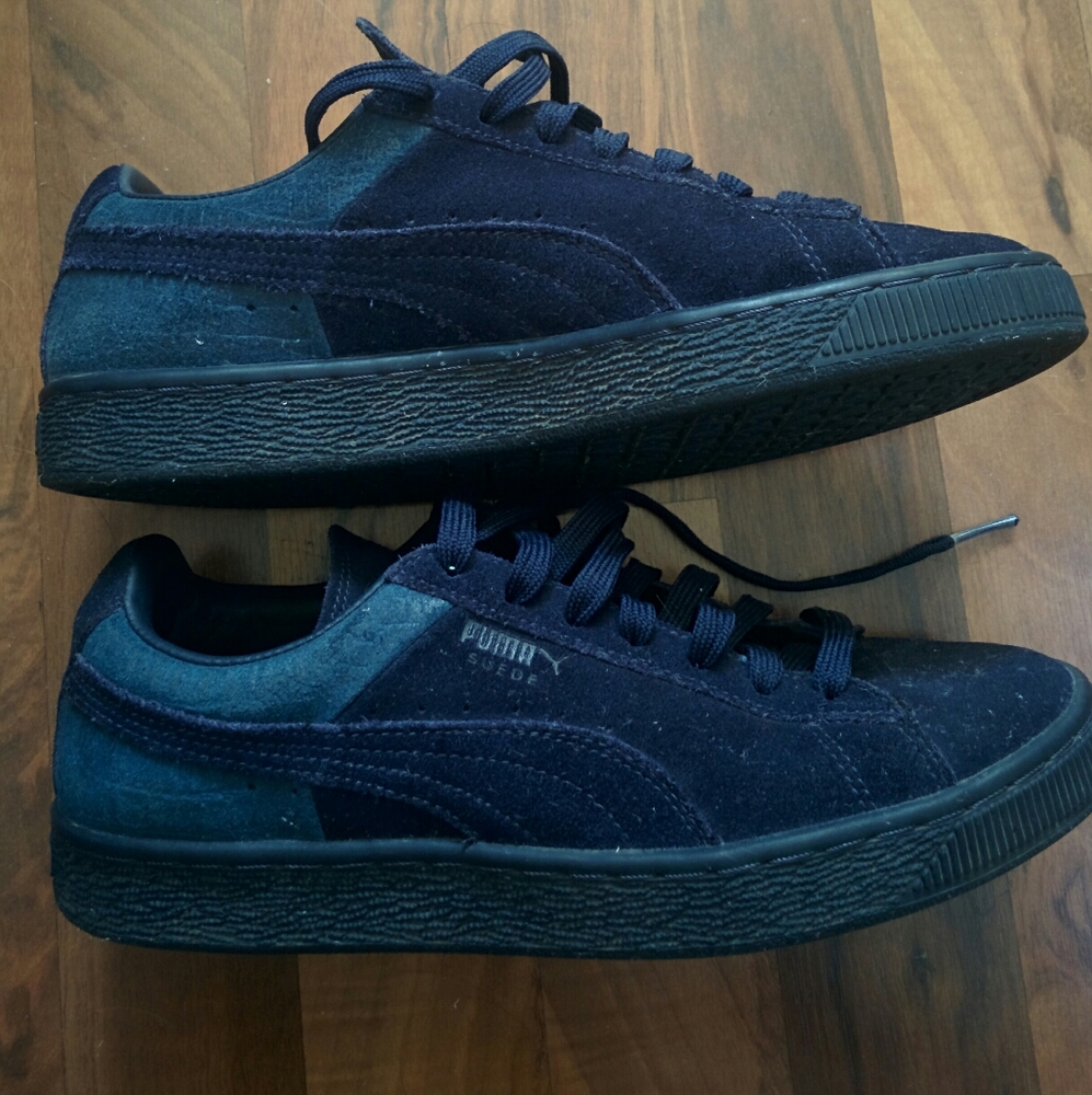 Puma men's suede dark blue sneakers